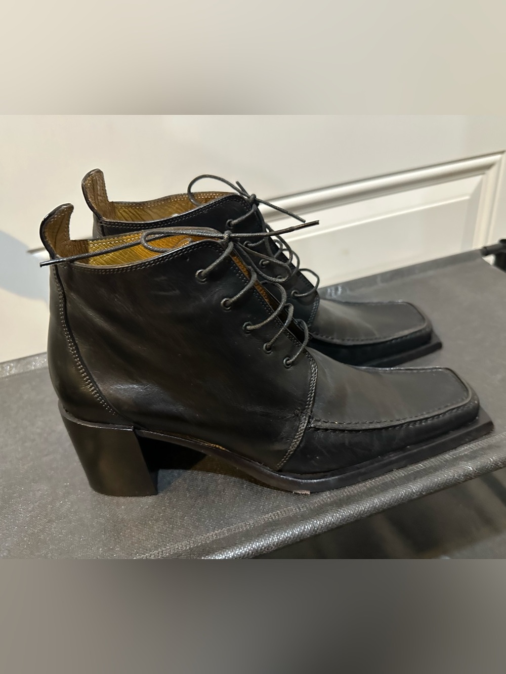 Kenneth Cole New York Black Leather Chukka Boots with Block Heel
